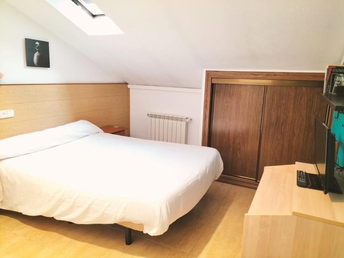 Hostal El Descanso Μαδρίτη Εξωτερικό φωτογραφία