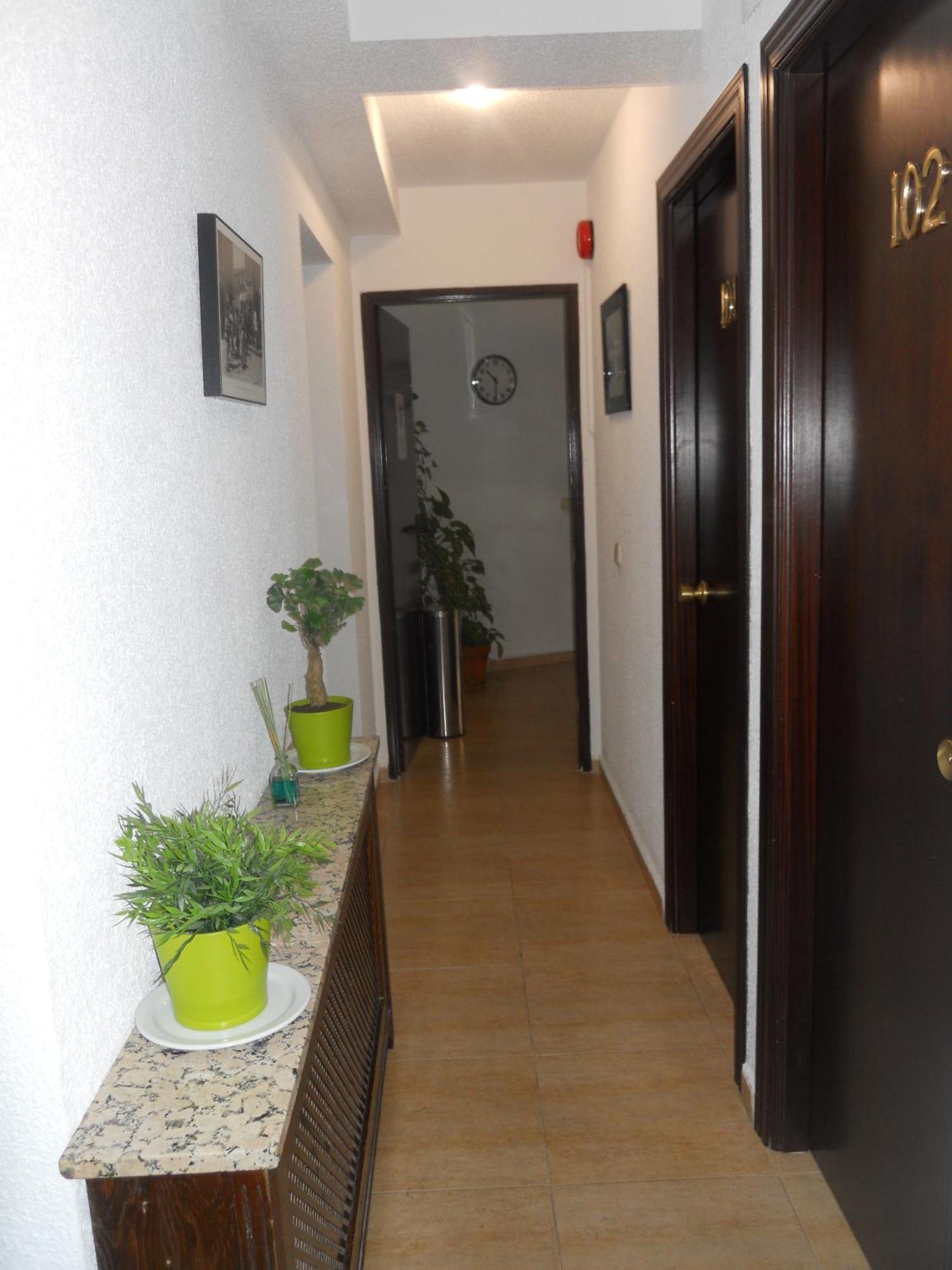 Hostal El Descanso Μαδρίτη Εξωτερικό φωτογραφία