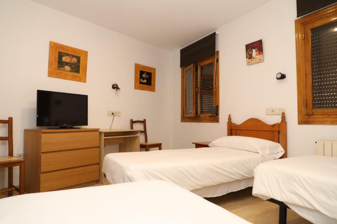Hostal El Descanso Μαδρίτη Εξωτερικό φωτογραφία