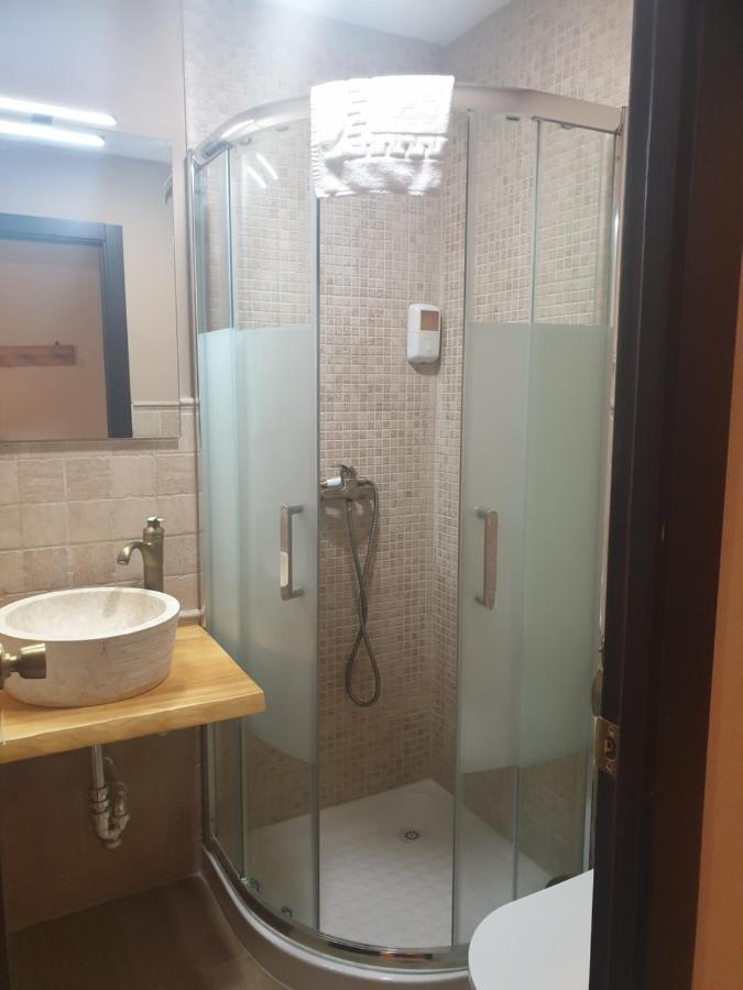Hostal El Descanso Μαδρίτη Εξωτερικό φωτογραφία