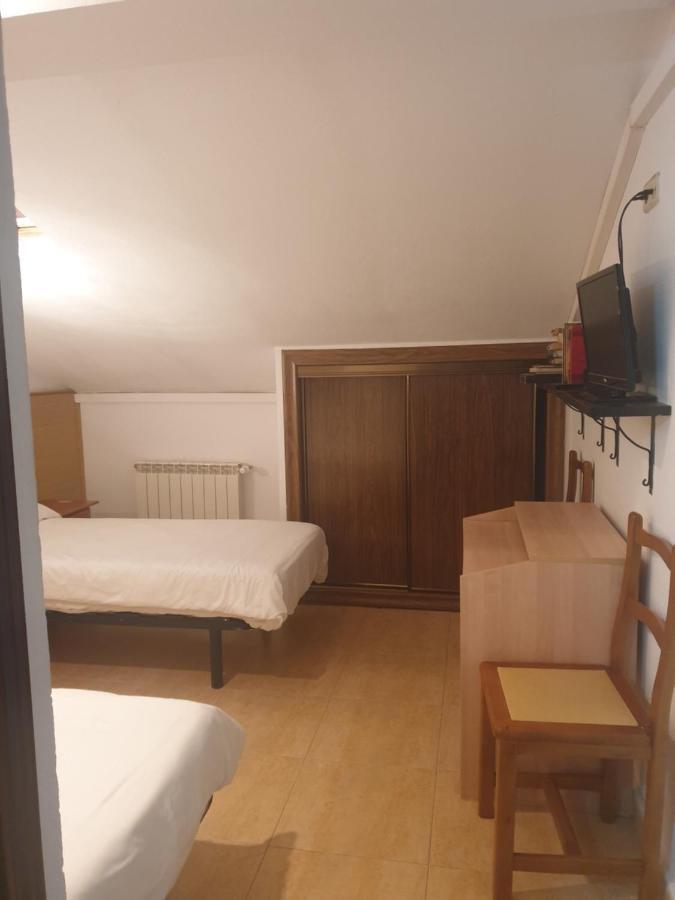 Hostal El Descanso Μαδρίτη Εξωτερικό φωτογραφία
