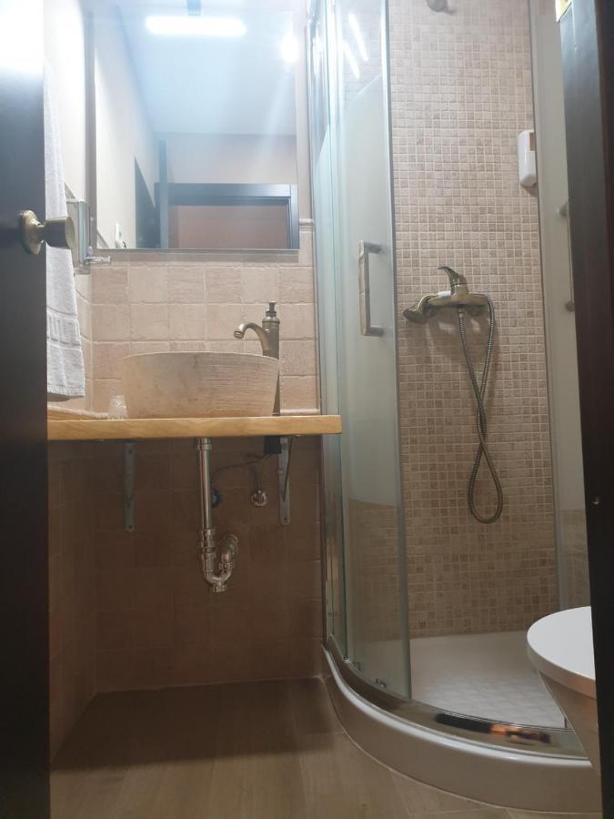 Hostal El Descanso Μαδρίτη Εξωτερικό φωτογραφία